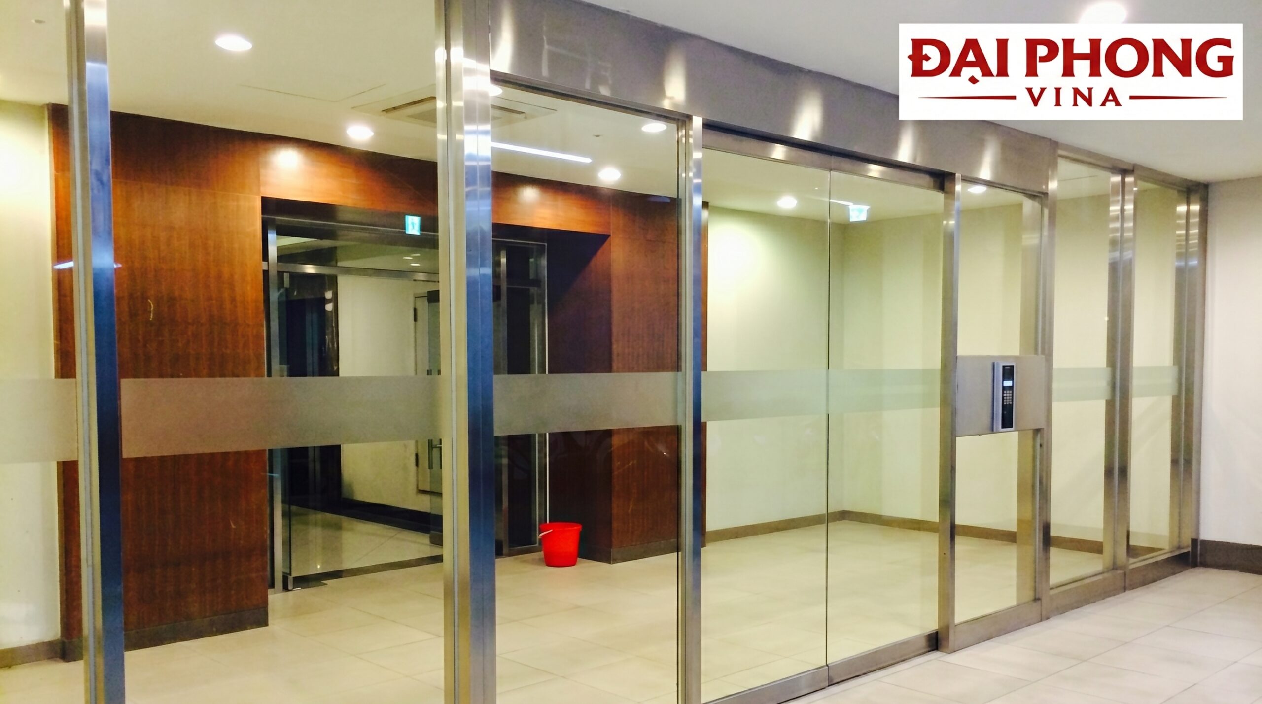 thi công và lắp đặt cửa kính tự động Hàn Quốc KCN Ba Vì