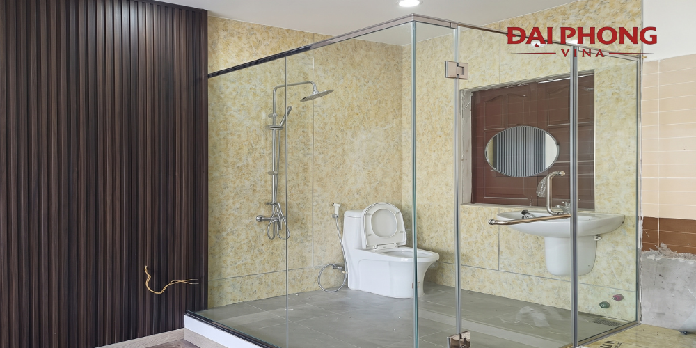 Cabin tắm kính trong suốt