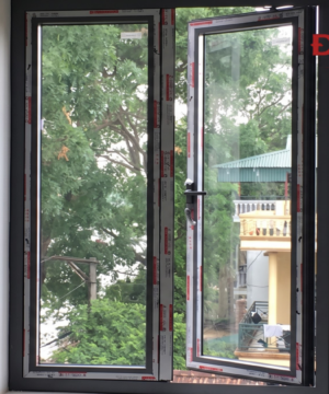 Cửa sổ mở quay 2 cánh