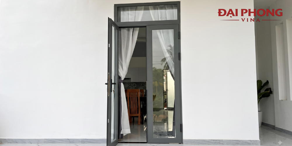 Cửa đi mờ quay 2 cánh