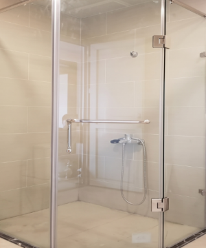 Cabin tắm 135 độ