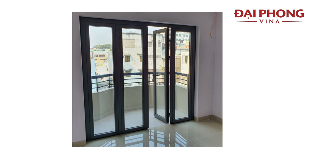 Cửa đi mờ quay 4 cánh