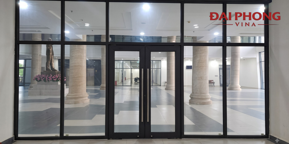 Cửa kính chống cháy ei 60