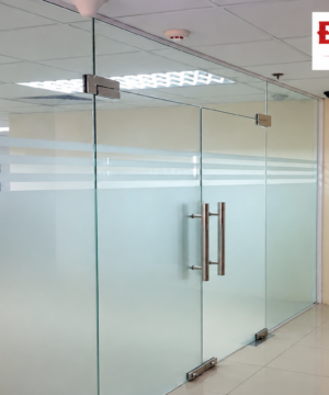 Cửa kính cường lực bản lề sàn (1 cánh / 2 cánh)